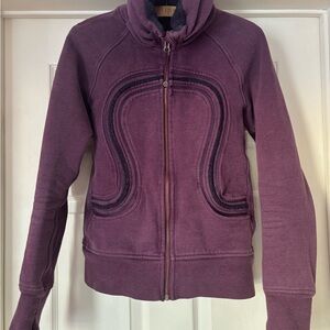 Lululemon Scuba sweater with Pop collar!